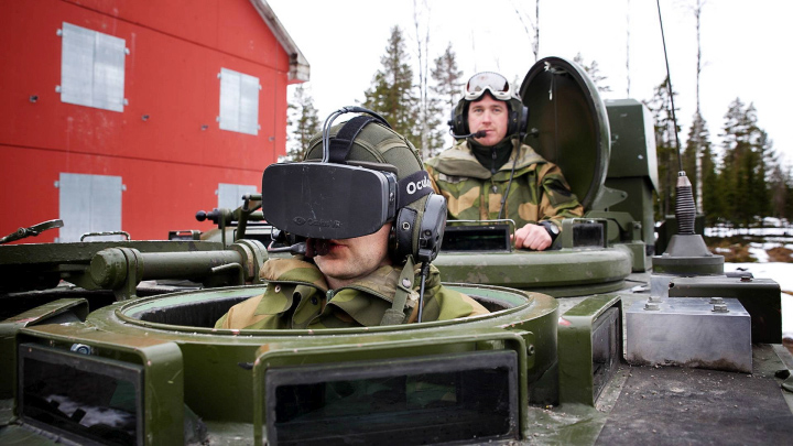 Это уже не игрушки: Oculus Rift тестируют в армии Норвегии (фото: computerbase.de).