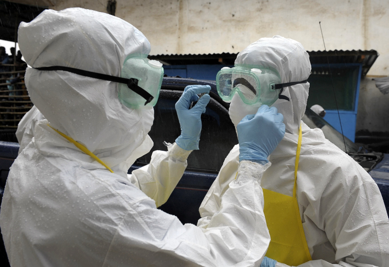 Два эксперта ВОЗ заразились вирусом Эбола из-за нарушения техники безопасности (фото: foxnews.com).