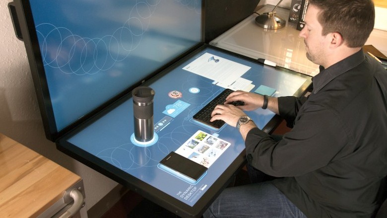 На рабочем столе Ideum удобно пользоваться как физической, так и экранной клавиатурой (фото: ideum.com).