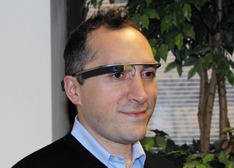 Бабак Парвиз - один из разработчиков Google Glass, покинувших проект (фото: eecs.umich.edu).