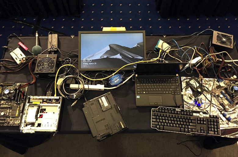 Для демонстрации фундаментальной уязвимости UEFI было использовано оборудование стоимостью около $2K (фото: Xeno Kovah).