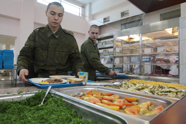 Российские военные будут получать обеды по отпечаткам пальцев