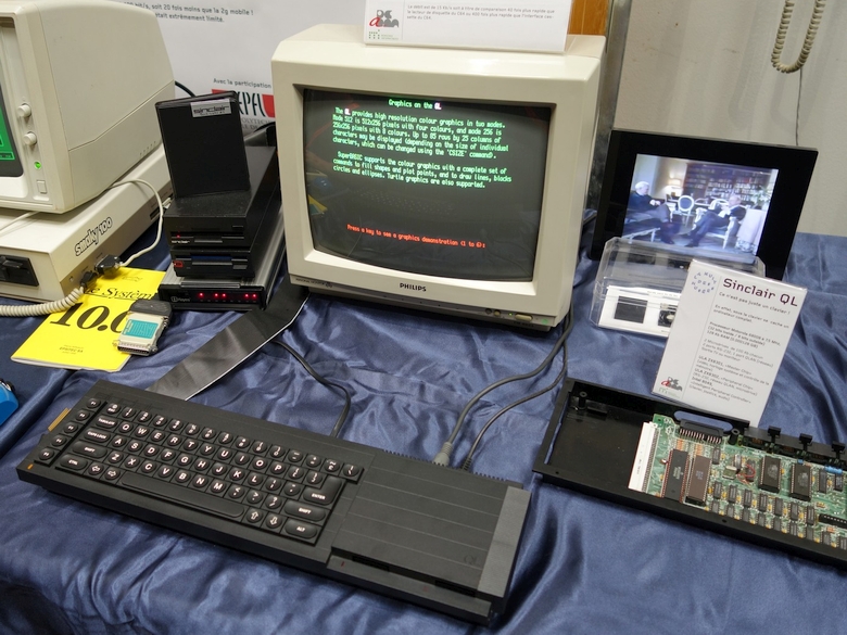 Компьютер Sinclair QL (фото: sinclair-collection.com).