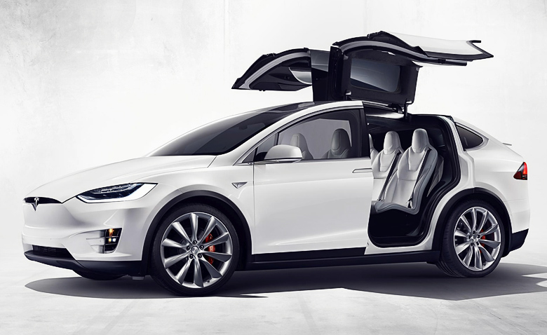 Tesla-X - с крыльями, но (пока) не летает.