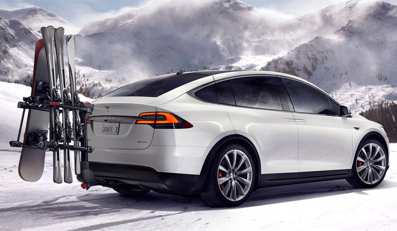 Tesla X - всё своё вожу снаружи.