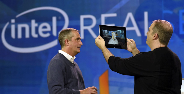 3D-сканирование планшетом с Intel RealSense (фото: intel.ru).