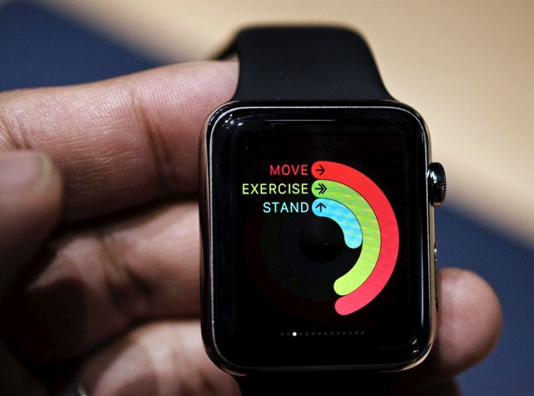 Индикация физической активности владельца на экране Apple Watch (фото: theverge.com).