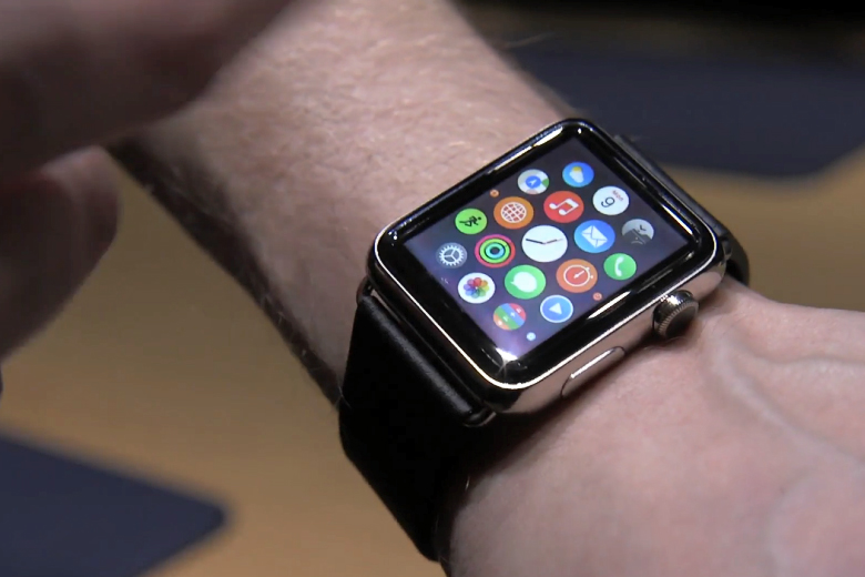 Иконки быстрого доступа на экране Apple Watch (фото: theverge.com).