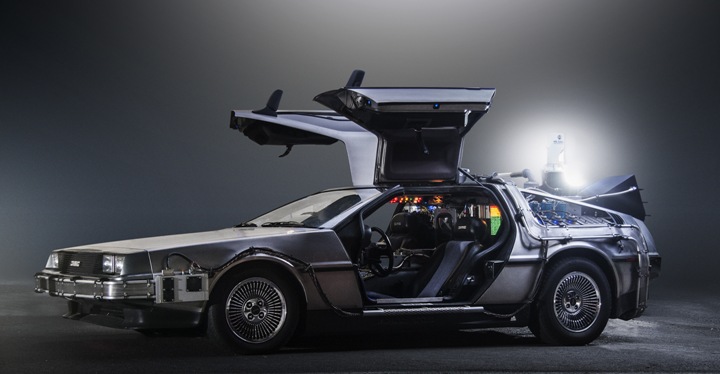 Провалиться в 2005 год отечественная ИТ-отрасль смогла и без DeLorean Time Machine, созданной на основе фантастически изящной, но крайне неудачливой машины...