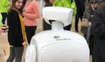 Роботы Promobot впервые появились в Испании.
