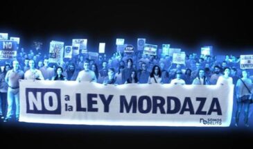 Голографическая демонстрация в ответ на запрет митингов