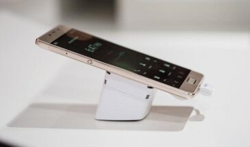 В России начались продажи «прощального смартфона Lenovo».