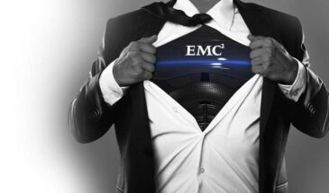 Из-за кризиса в России прибыль EMC упала в 1,5 раза.