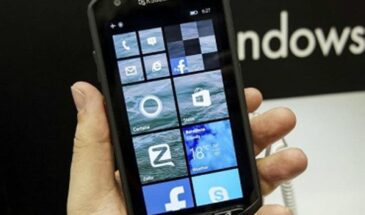 Cмартфон  со встроенной в экран солнечной батареей