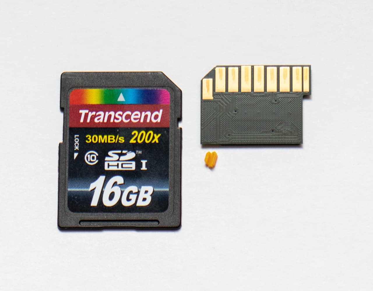 Плата толщиной < 0,25 мм на чипе памяти