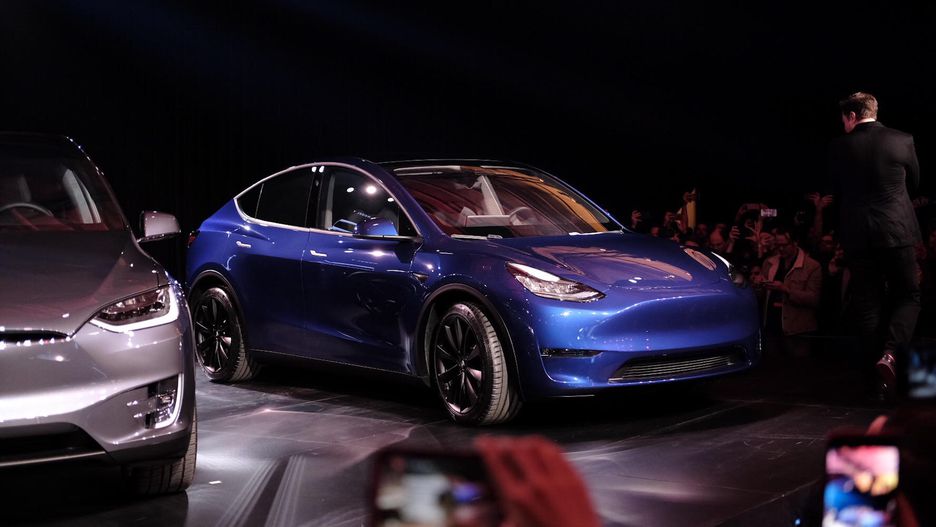 Новая модель Tesla: кроссовер Model Y SUV 