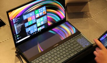 Asus представила ноутбук с двумя экранами
