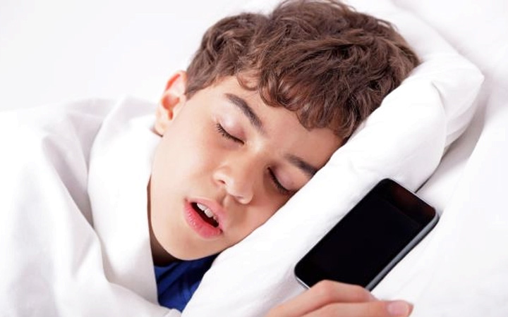 В постели со смартфоном: 5 отрицательных последствий