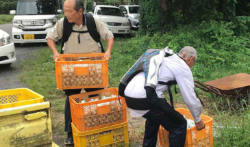 Пожилые японцы надевают экзоскелеты, чтобы продолжать работать