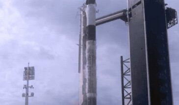 SpaceX провела успешные испытания космического корабля Crew Dragon