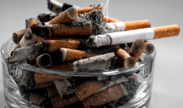 Окурки в пепельнице вредят здоровью так же, как и горящие сигареты