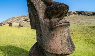 Пикап врезался в статую на острове Пасхи и нанёс «неисчислимый» ущерб