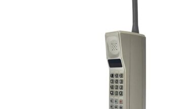 Какими были наши первые телефоны