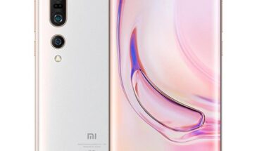 Флагманский смартфон Xiaomi Mi 10 сильно подешевел из-за конкуренции