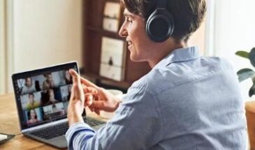 Sony представила «умные» беспроводные наушники с шумоподавлением