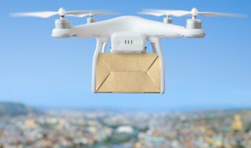 Amazon впервые получили лицензию авиаперевозчика для доставки товаров дронами