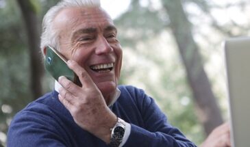В России создадут Тиндер для пожилых людей