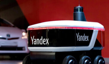 Беспилотные роботы начали доставлять посылки «Почты России» по Москве