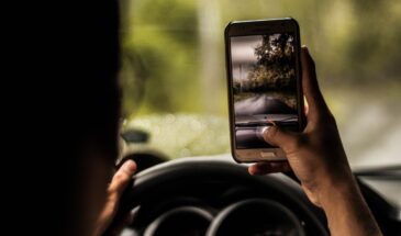 Пользователи Android водят авто лучше поклонников iPhone