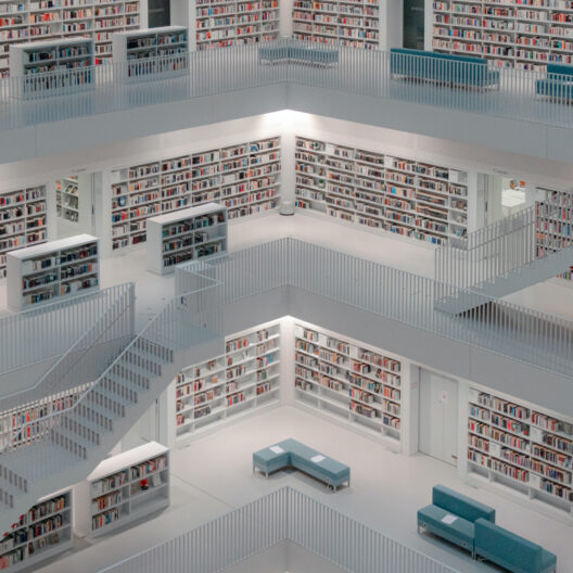 Проза нейросетей: как языковые модели научились говорить по-людски