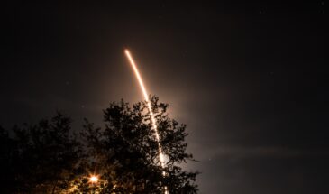 В SpaceX успешно испытали ускоритель Super Heavy сразу с 14 двигателями