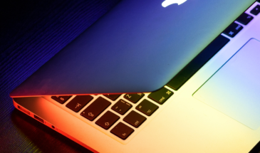 Apple могут выпустить ноутбук с сенсорным экраном