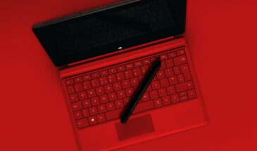Microsoft планирует инвестировать 10 миллиардов долларов в OpenAI, разработчика ChatGPT