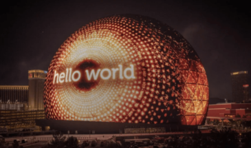 Построено самое крупное сферическое здание-экран