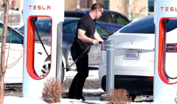 Электромобили Tesla не заряжаются в мороз