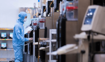 К концу года в Китае будет 32 завода по производству микросхем