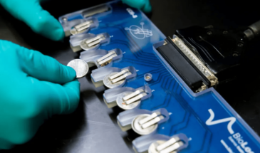 Искусственный интеллект помог ученым создать новый тип аккумулятора