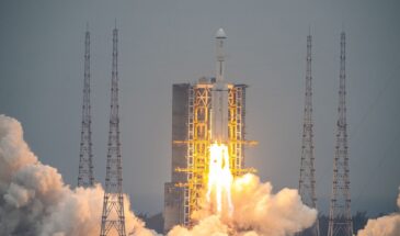Китай запустил лунный спутник-ретранслятор Queqiao-2