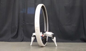 Ученые из США создали двуногого робота-моноцикла Ringbot