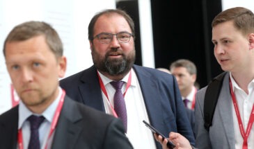 Планы Минцифры РФ: запрет на бумажную коммуникацию и ограничения на разработку продуктов-аналогов для внутреннего использования