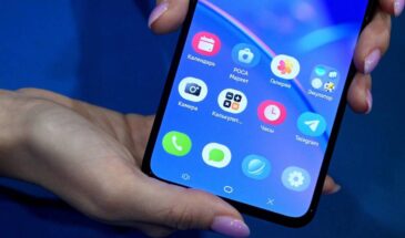 С 2025 года установка на смартфоны «Госуслуг» и RuStore будет обязательной