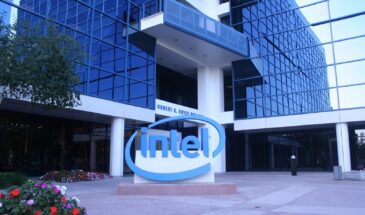 Intel сокращает сотрудников: без работы останутся 15 тыс. человек