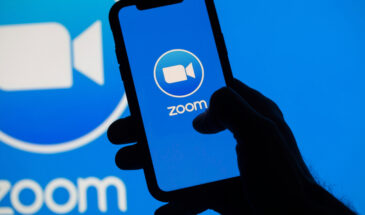 Самым популярным зарубежным сервисом среди россиян стал Zoom