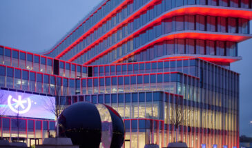 На Форуме технологической инфраструктуры «Сколково» представит роботов, 3D-принтеры и экзоскелеты