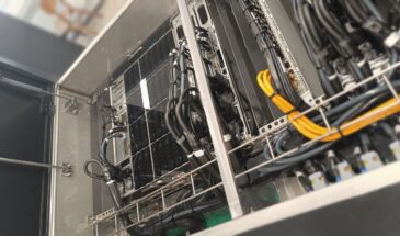 В России запущено серийное производство оборудования для нейросетей с инновационной системой охлаждения