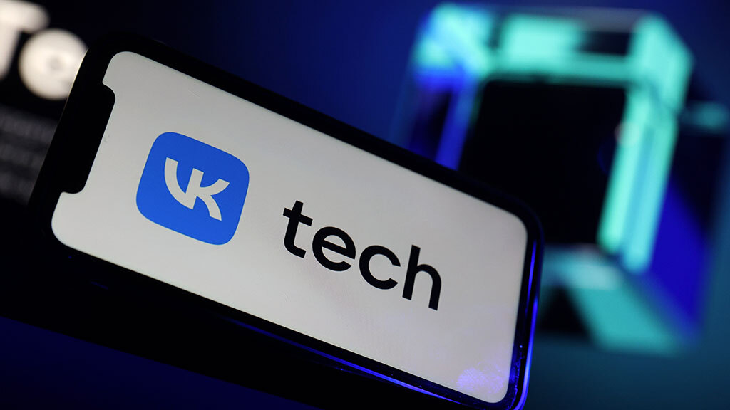 VK Tech представил обновленную версию платформы VK WorkSpace. В ней появится новый Суперапп с поддержкой офлайн-режима работы и дополнительными функциями безопасности, геораспределенная почтовая система для надежной связи между филиалами и федерация Мессенджера, позволяющая общаться между организациями. Теперь платформа позволит компаниям еще эффективнее настроить управление правами пользователей, а сотрудникам — оптимизировать рабочие процессы и вести переписку в мессенджере с коллегами из других организаций.